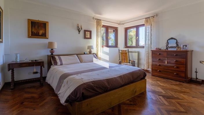 Image No.20-3 Bed Villa for sale