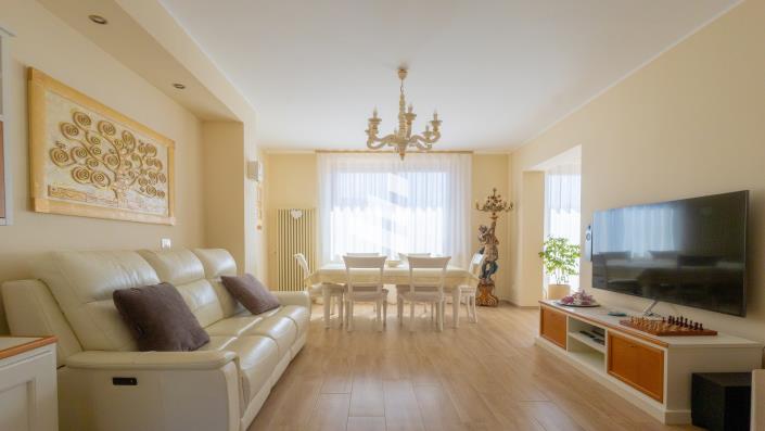 Image No.3-3 Bed Villa for sale