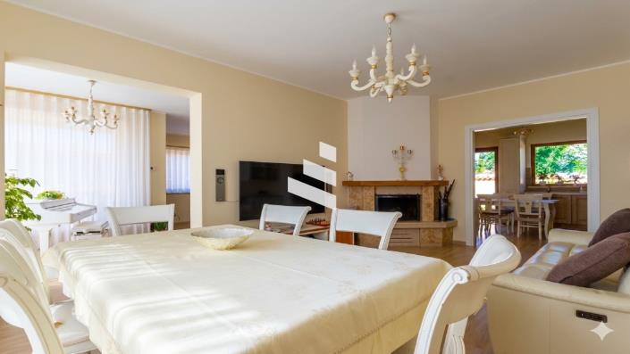 Image No.5-3 Bed Villa for sale