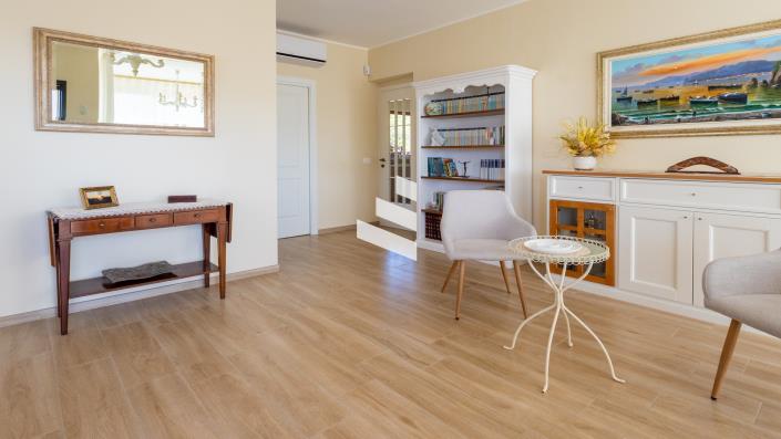 Image No.8-3 Bed Villa for sale
