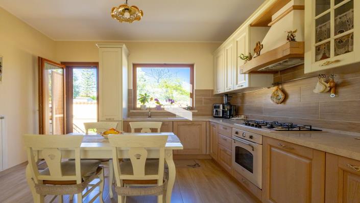 Image No.10-3 Bed Villa for sale