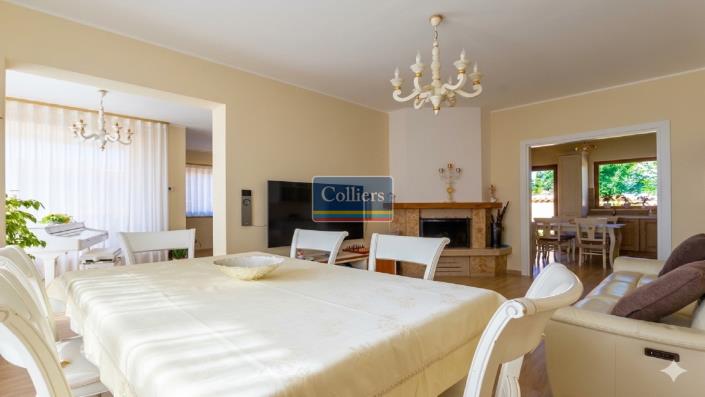 Image No.5-3 Bed Villa for sale