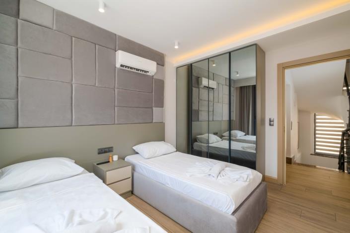 Image No.34-3 Bed Villa for sale