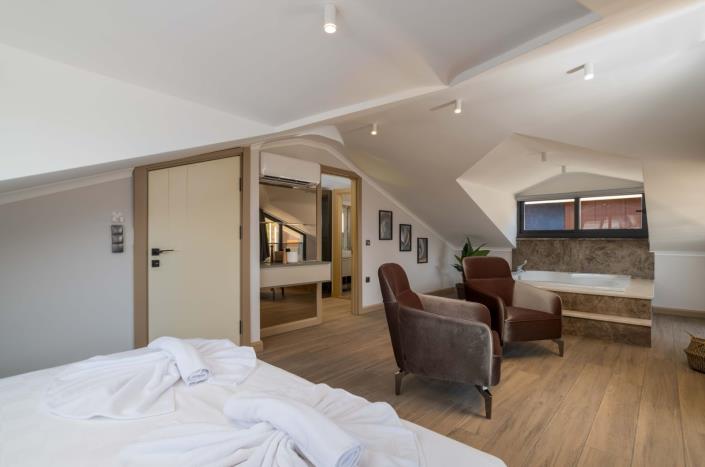 Image No.27-3 Bed Villa for sale