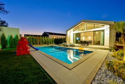 Property-for-sale-in-seydikemer46