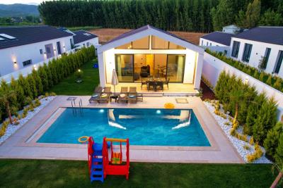 Property-for-sale-in-seydikemer48