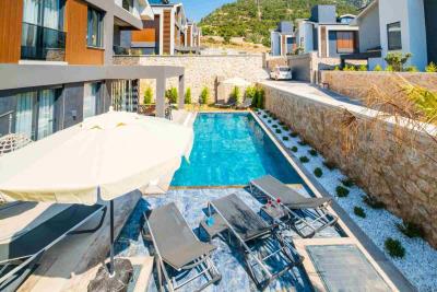 Property-for-sale-in-ovacik8