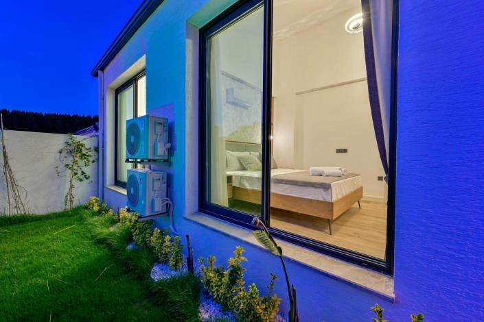 Image No.52-3 Bed Bungalow for sale
