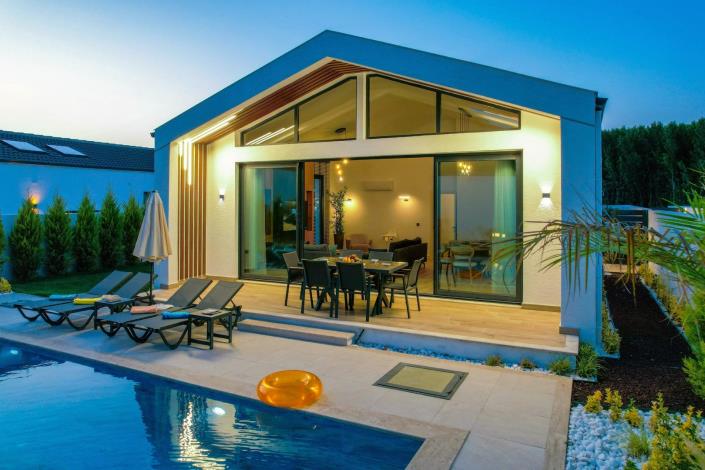Image No.50-3 Bed Bungalow for sale