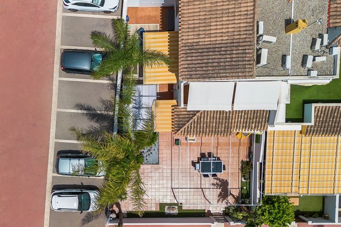 Image No.44-4 Bed Property for sale