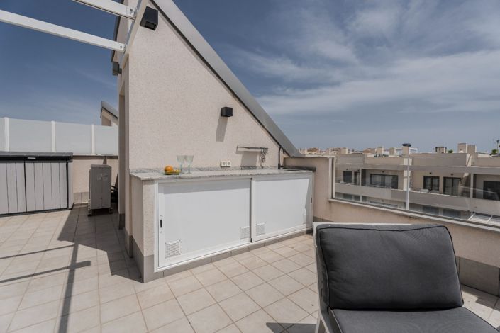 Image No.29-3 Bed Villa for sale