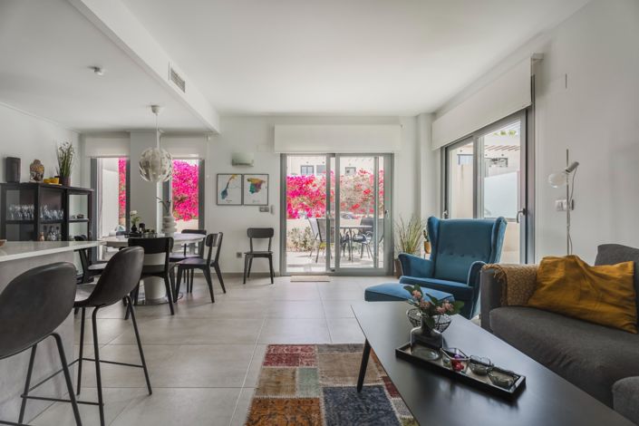 Image No.6-3 Bed Villa for sale