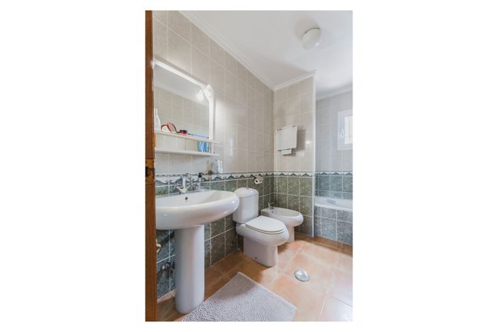 Image No.19-3 Bed Villa for sale