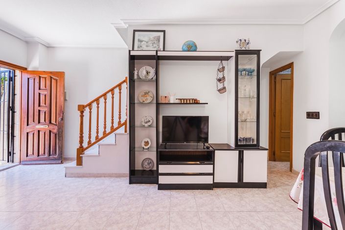 Image No.7-2 Bed Townhouse for sale