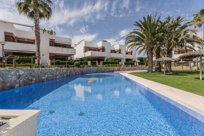 Image No.1-3 Bed Property for sale