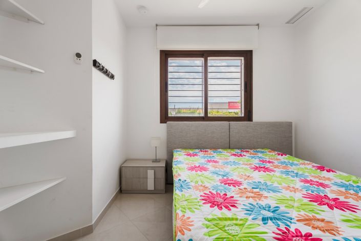 Image No.13-3 Bed Property for sale