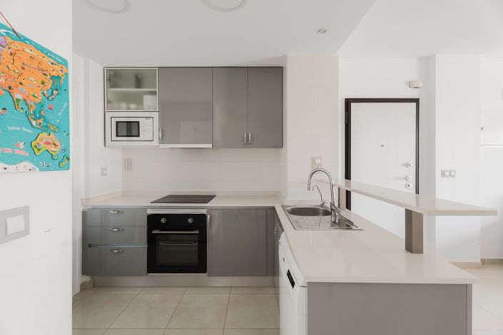 Image No.9-3 Bed Property for sale