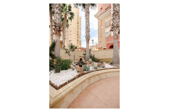 Image No.21-2 Bed Apartment for sale