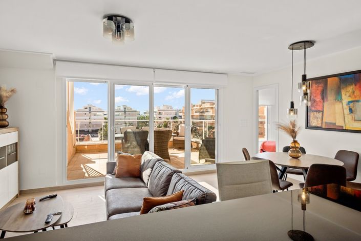 Image No.5-3 Bed Penthouse for sale