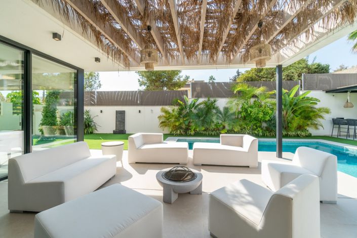 Image No.4-2 Bed Villa for sale