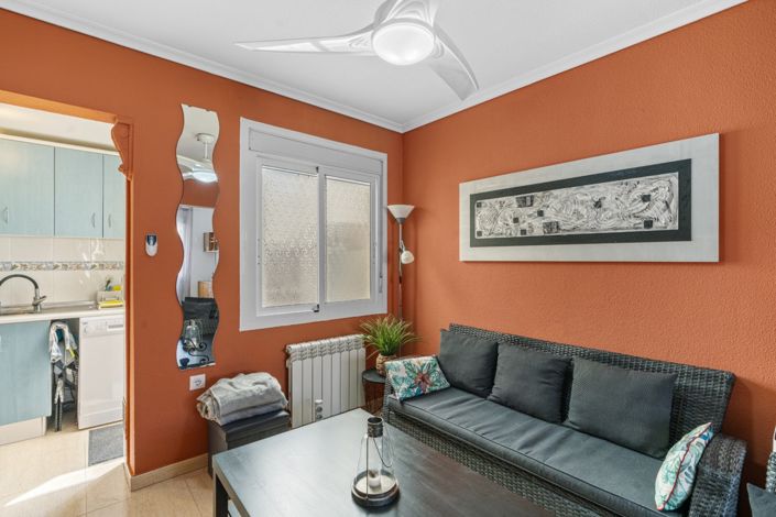 Image No.7-2 Bed Townhouse for sale