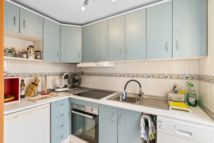 Image No.8-2 Bed Townhouse for sale