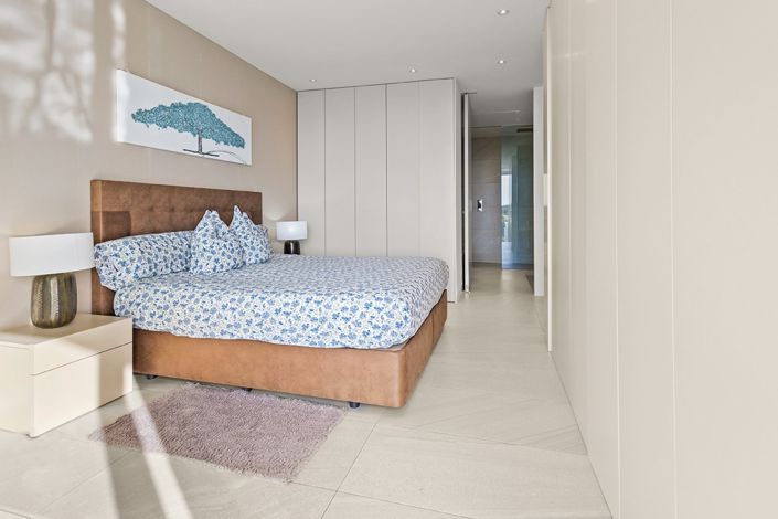 Image No.13-3 Bed Villa for sale