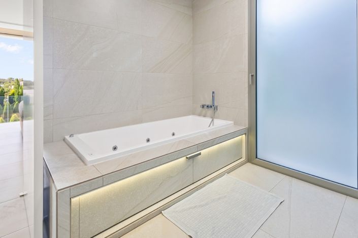 Image No.14-3 Bed Villa for sale