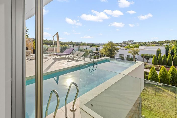 Image No.15-3 Bed Villa for sale