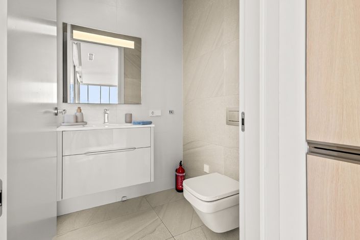 Image No.17-3 Bed Villa for sale