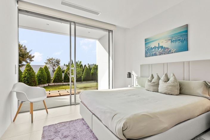 Image No.20-3 Bed Villa for sale