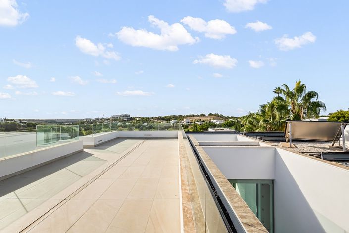 Image No.28-3 Bed Villa for sale