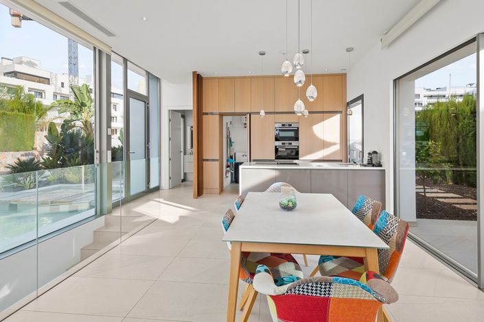 Image No.8-3 Bed Villa for sale