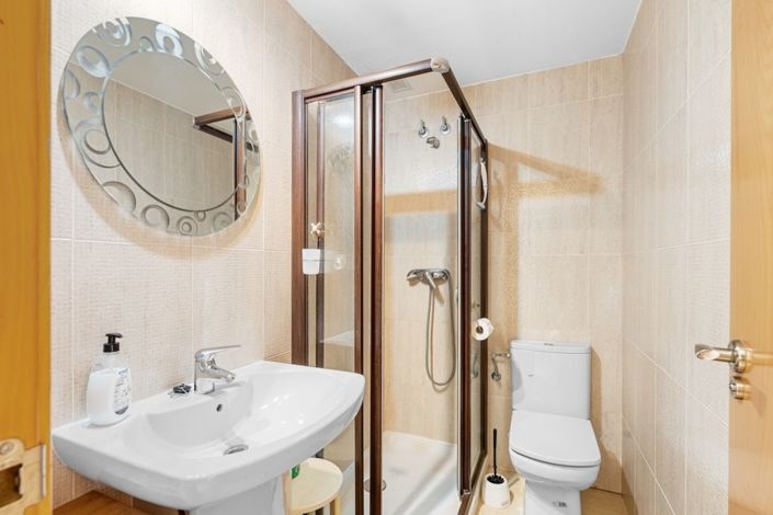 Image No.10-3 Bed Apartment for sale