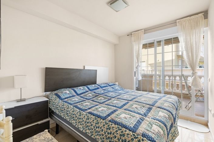 Image No.13-3 Bed Apartment for sale