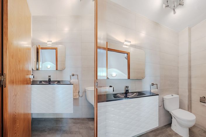 Image No.21-3 Bed Duplex for sale