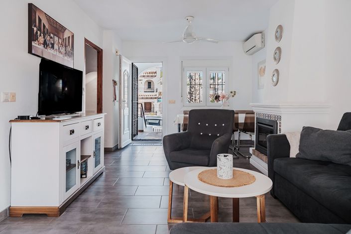 Image No.8-3 Bed Duplex for sale