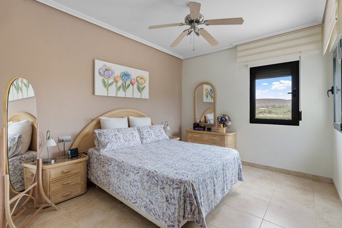 Image No.29-5 Bed Villa for sale