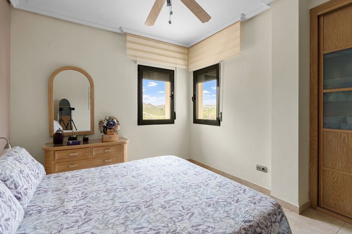 Image No.30-5 Bed Villa for sale