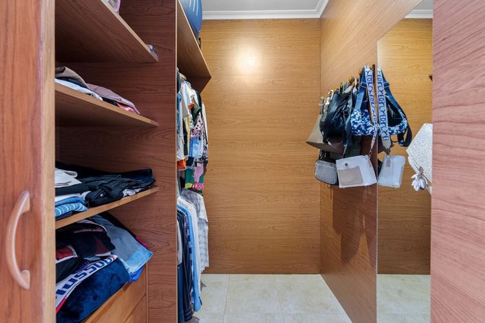 Image No.32-5 Bed Villa for sale