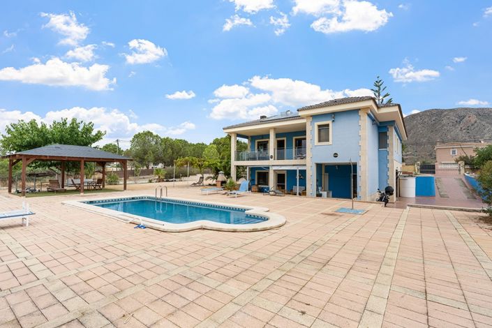 Image No.47-5 Bed Villa for sale