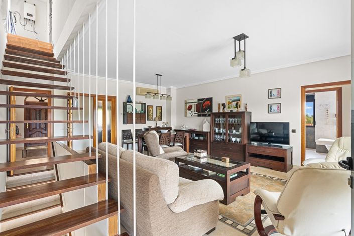 Image No.9-5 Bed Villa for sale