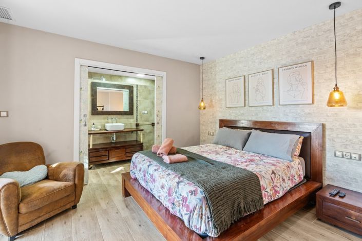 Image No.27-4 Bed Villa for sale