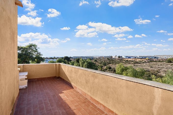 Image No.26-4 Bed Villa for sale