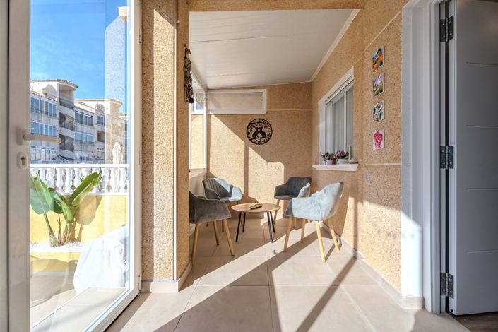 Image No.15-2 Bed Property for sale