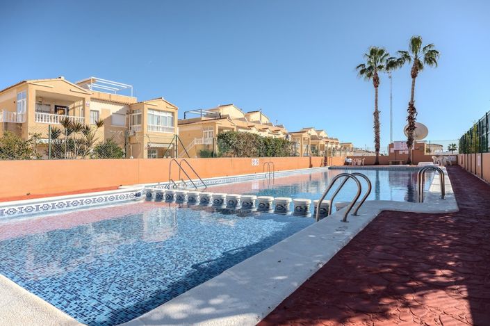 Image No.19-2 Bed Property for sale