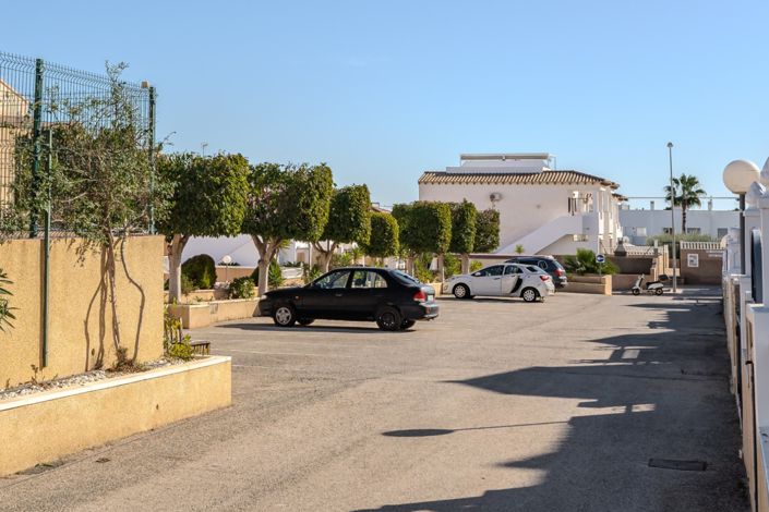 Image No.21-2 Bed Property for sale