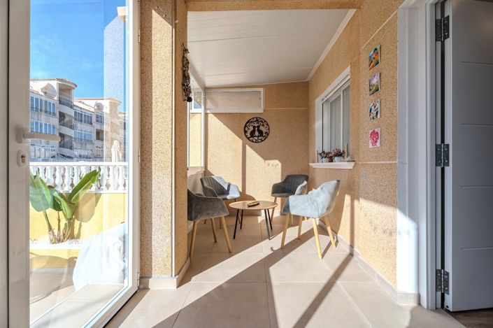 Image No.5-2 Bed Property for sale