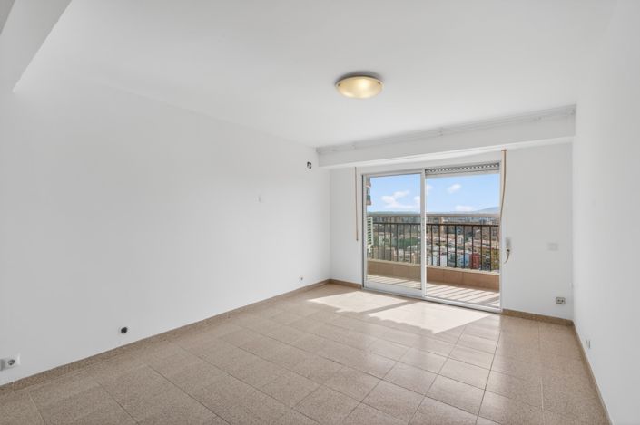 Image No.3-3 Bed Flat for sale