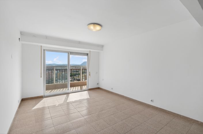 Image No.4-3 Bed Flat for sale